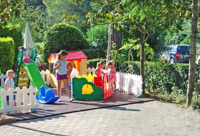 Отель Old River