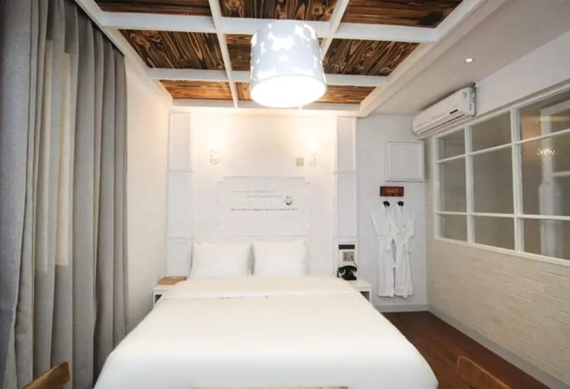 Hound Hotel Changwon Terminal