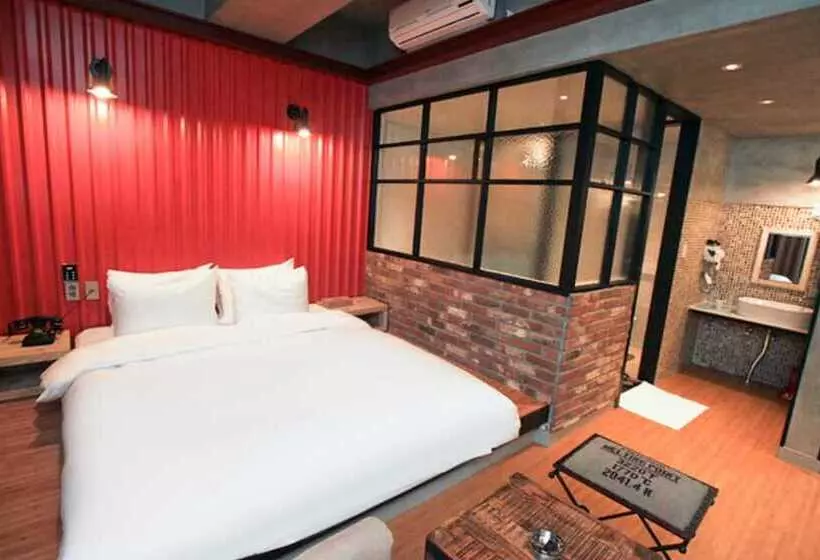 Hound Hotel Changwon Terminal