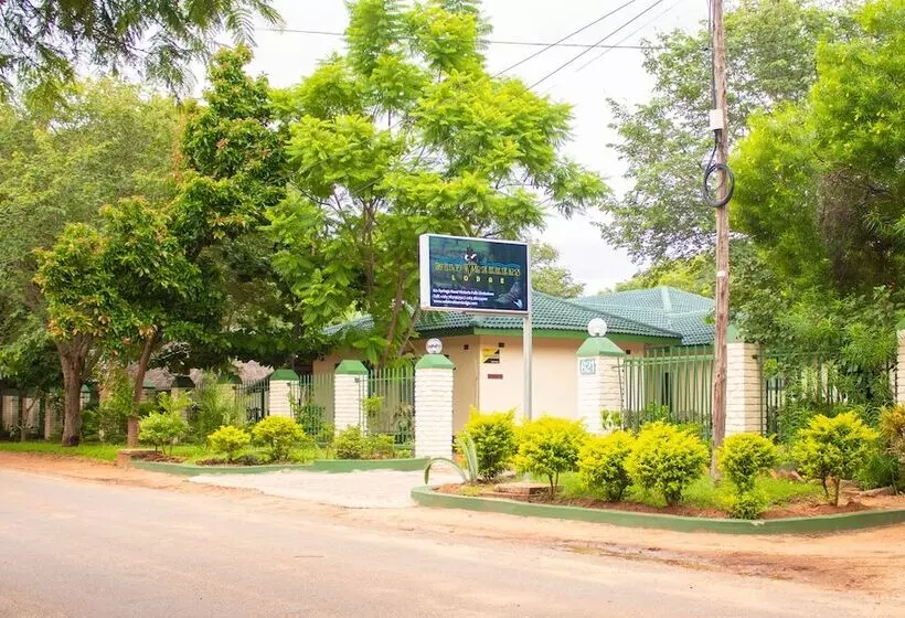 هتل Wild Trekkers Lodge