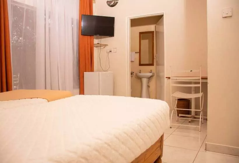 هتل Wild Trekkers Lodge