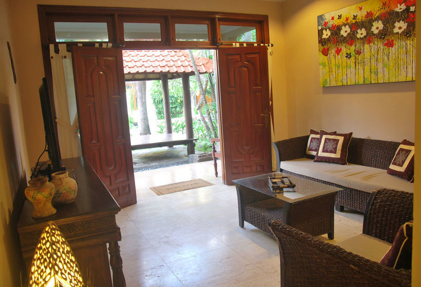 Kuta Holiday Villas