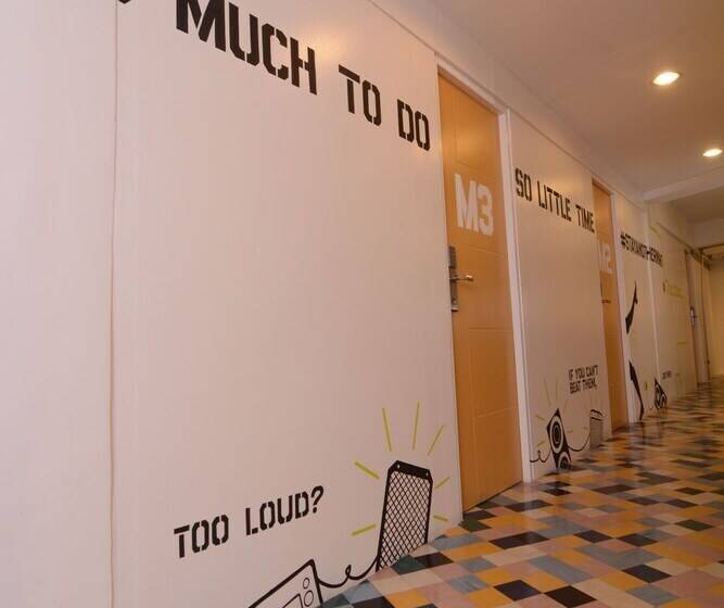 Spot On Junction Hostel