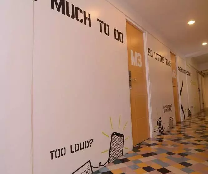 Spot On Junction Hostel