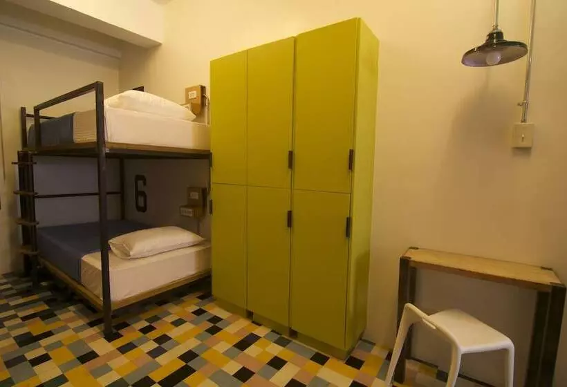 Spot On Junction Hostel