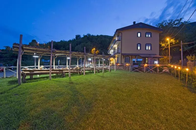 Пансион Mamaral