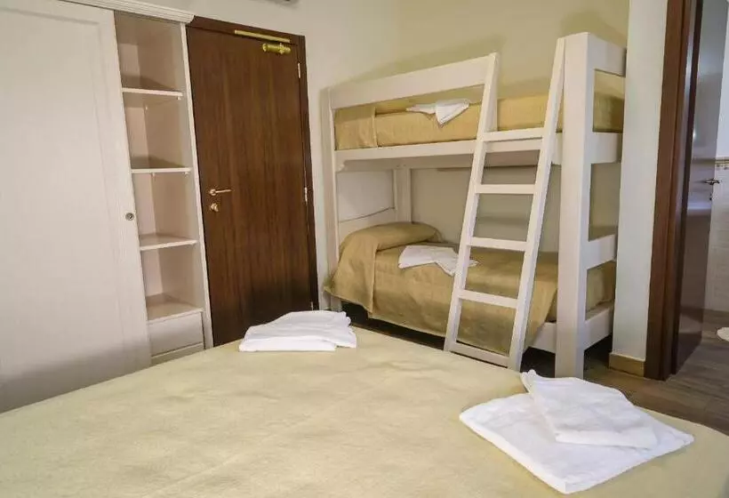 Пансион Mamaral