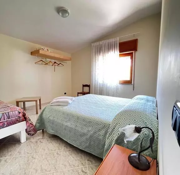 Пансион Mamaral