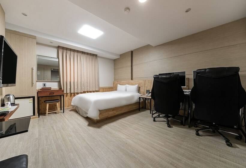 Suwon Hotel Pacific 37