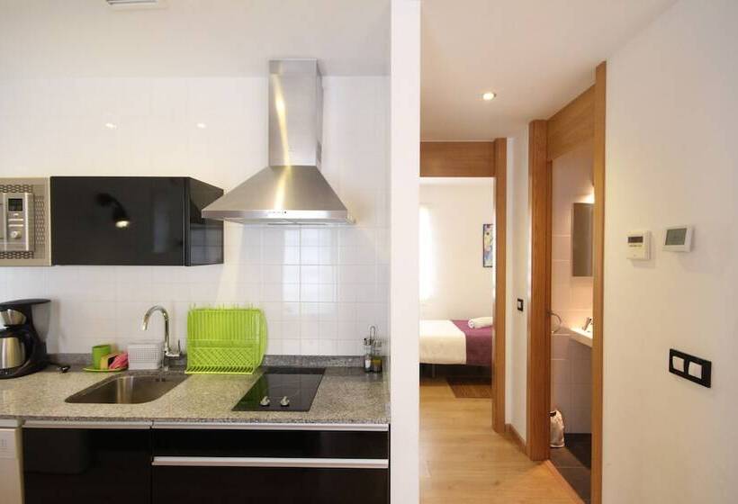 Apartamentos Tito San Agustin