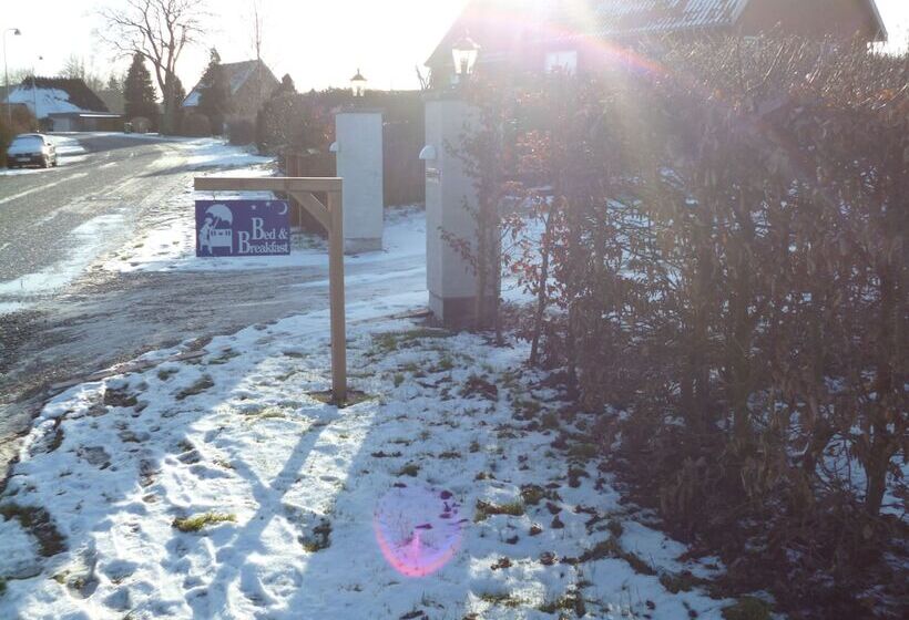 Bed and Breakfast Engholmbb