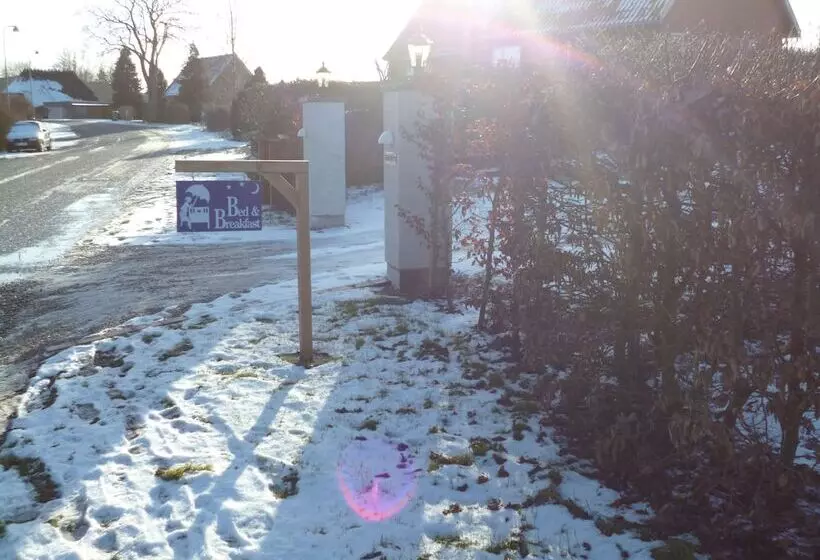 Bed and Breakfast Engholmbb