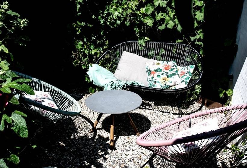 Bed and Breakfast Engholmbb