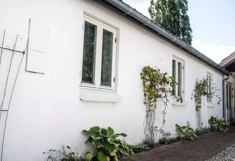 Bed and Breakfast Engholmbb