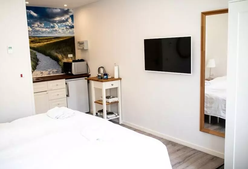 Bed and Breakfast Engholmbb