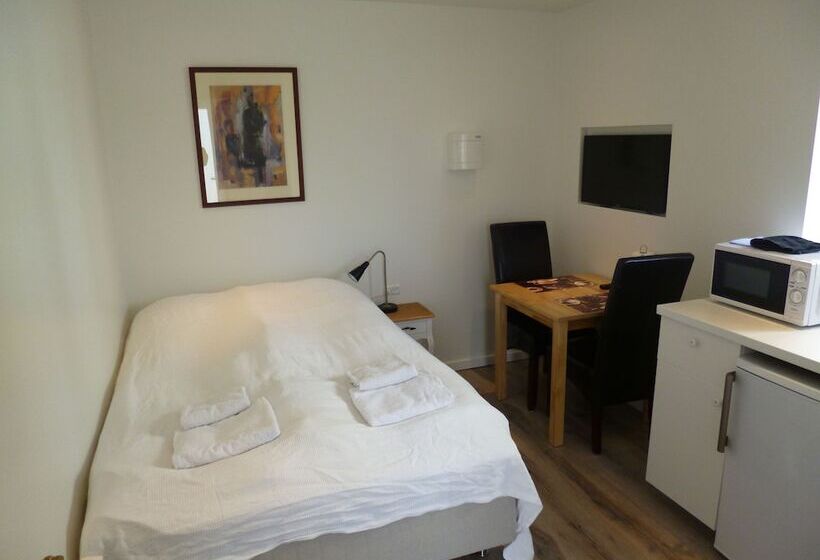 Bed and Breakfast Engholmbb