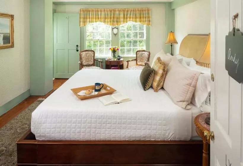 ベッドアンドブレックファースト Waldo Emerson Inn
