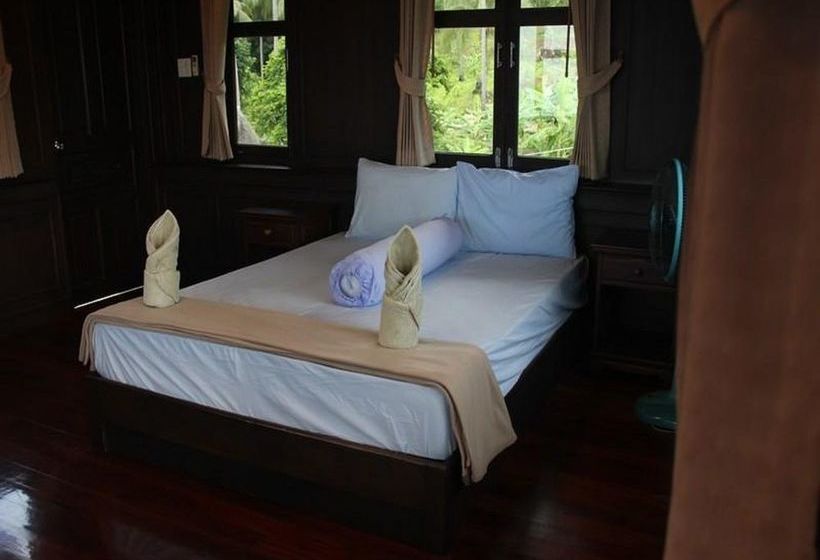 Hotel Apichada Villa