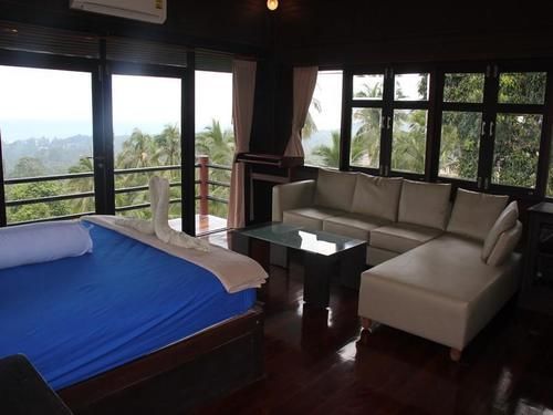 Hotel Apichada Villa