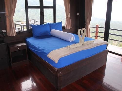 Hotel Apichada Villa