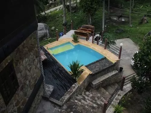 Hotelli Apichada Villa