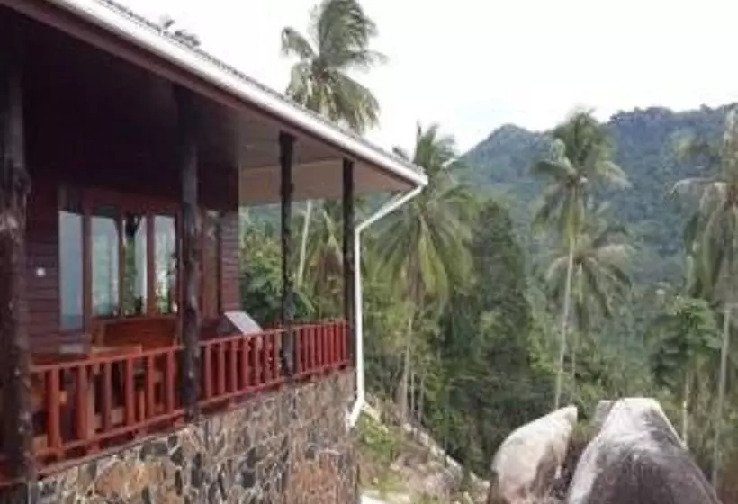 Hotelli Apichada Villa