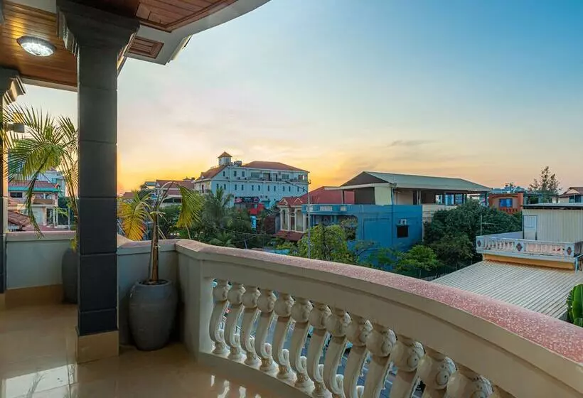 ホテル Archaic House