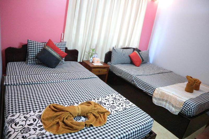 هتل Archaic House