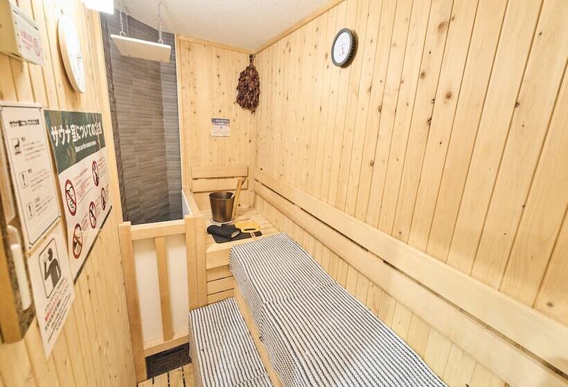 هتل کپسول Anshin Oyado Shinjuku Ekimaeten