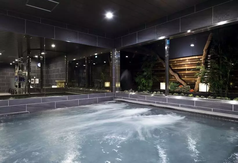 هتل کپسول Anshin Oyado Shinjuku Ekimaeten