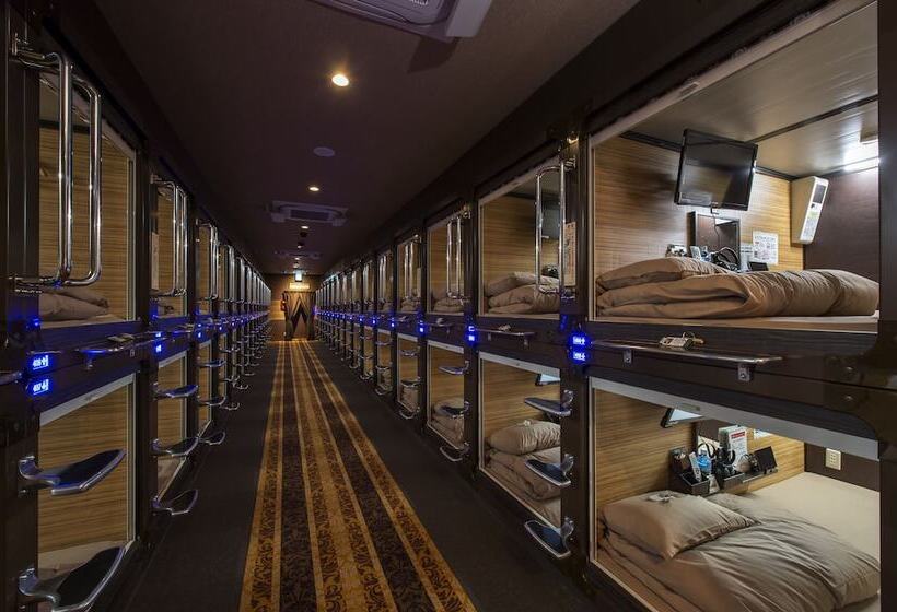 هتل کپسول Anshin Oyado Shinjuku Ekimaeten