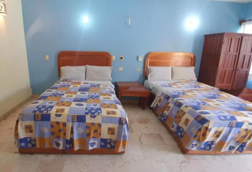 Отель Kootznoowoo