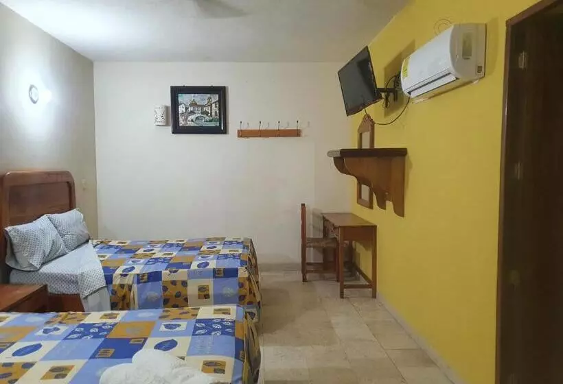 Отель Kootznoowoo