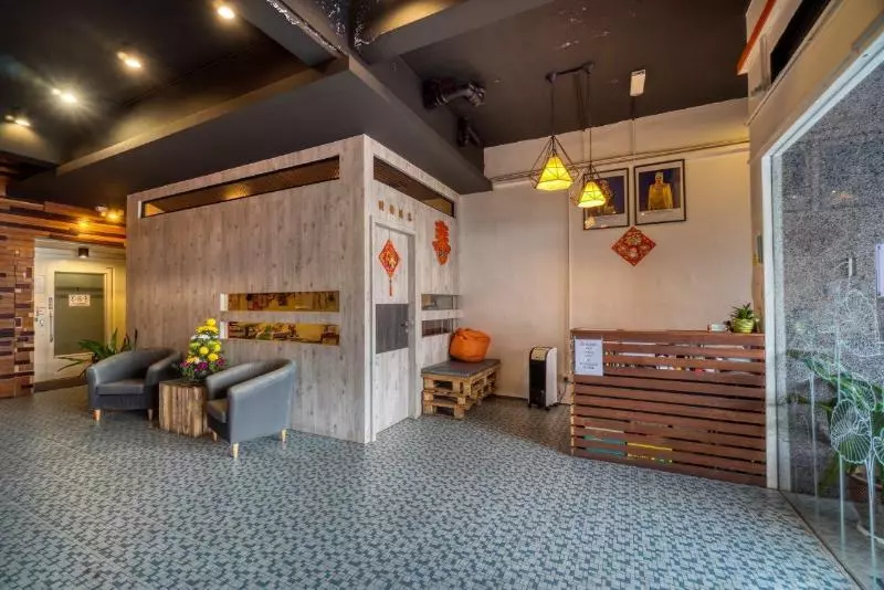 هتل Parkland Express