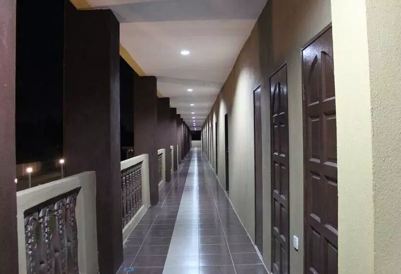ホテル Quinara Al Safir Resort