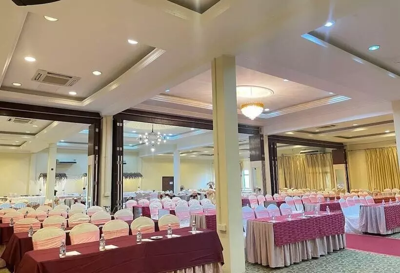 ホテル Quinara Al Safir Resort