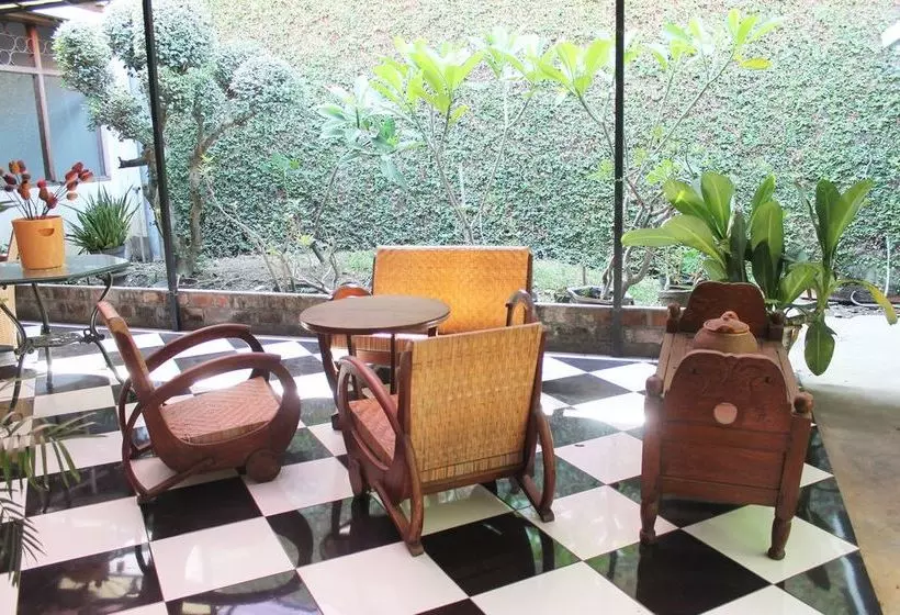 Hotel Santo Guest House