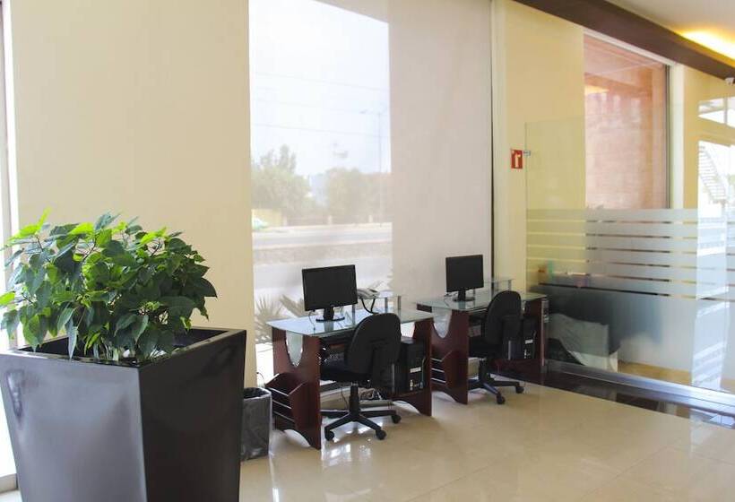 בית מלון כפרי Soleil Business Class Celaya