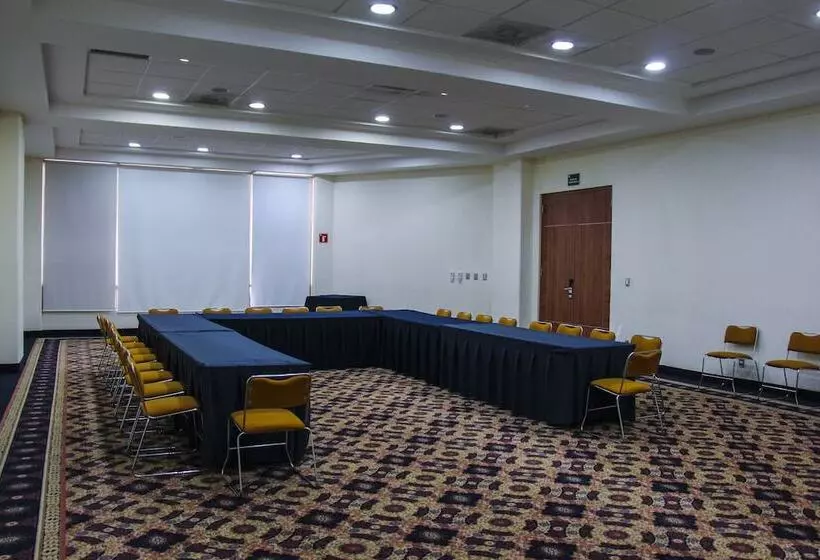 ホテル Soleil Business Class Celaya