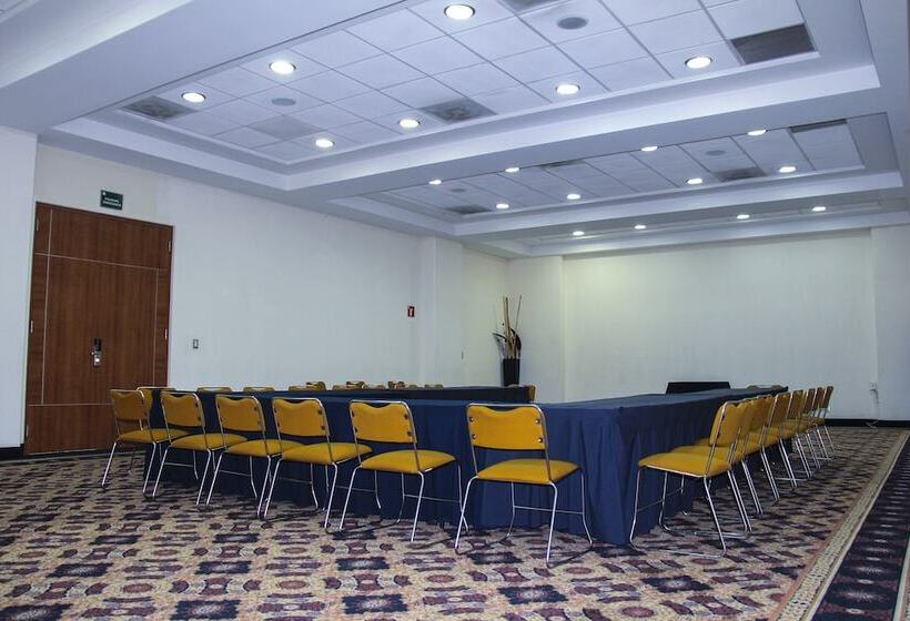 בית מלון כפרי Soleil Business Class Celaya