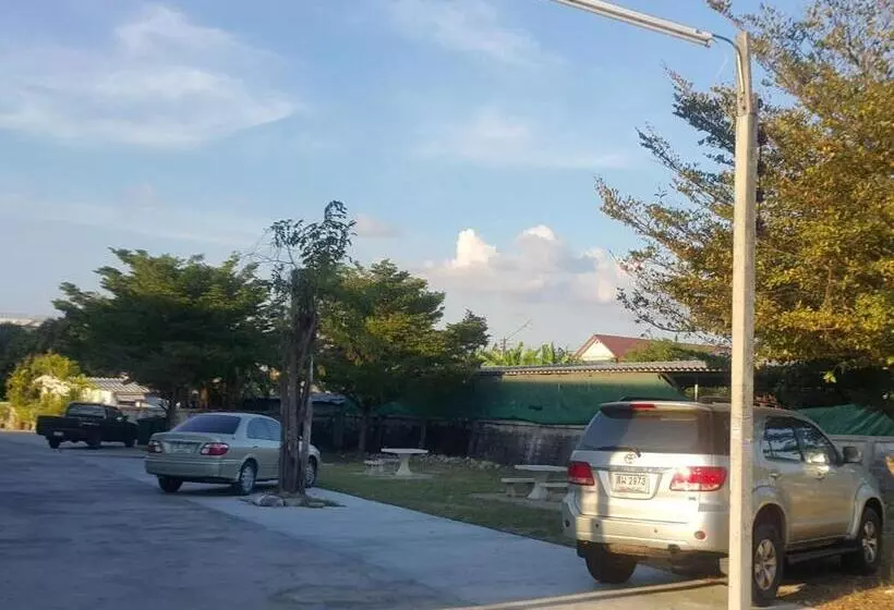 Отель Sorworakit