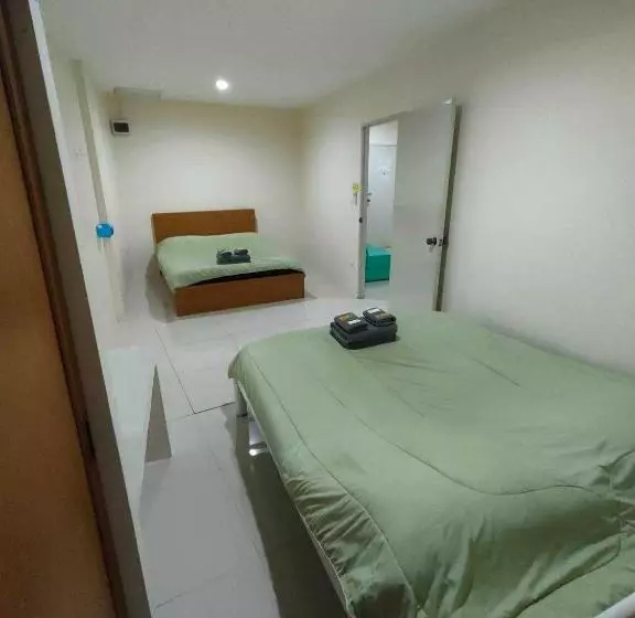 Отель Sorworakit