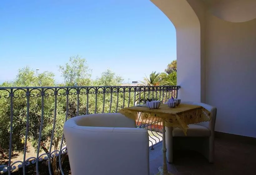 هتل La Tartaruga Bianca