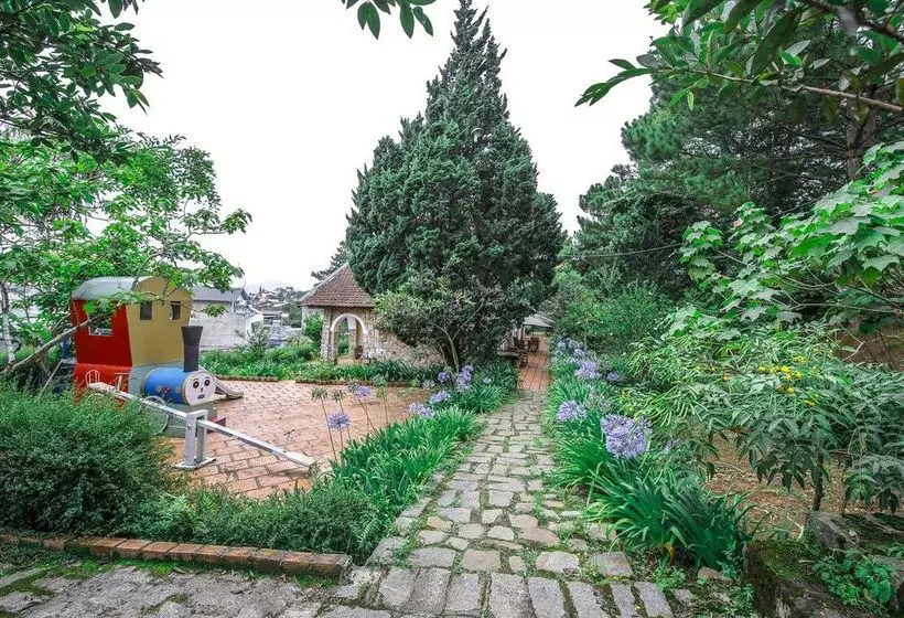 Pension Dalat Train Villa