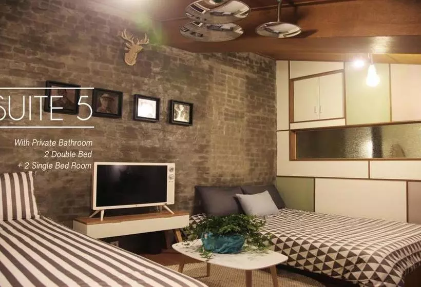 פנסיון Space Torra