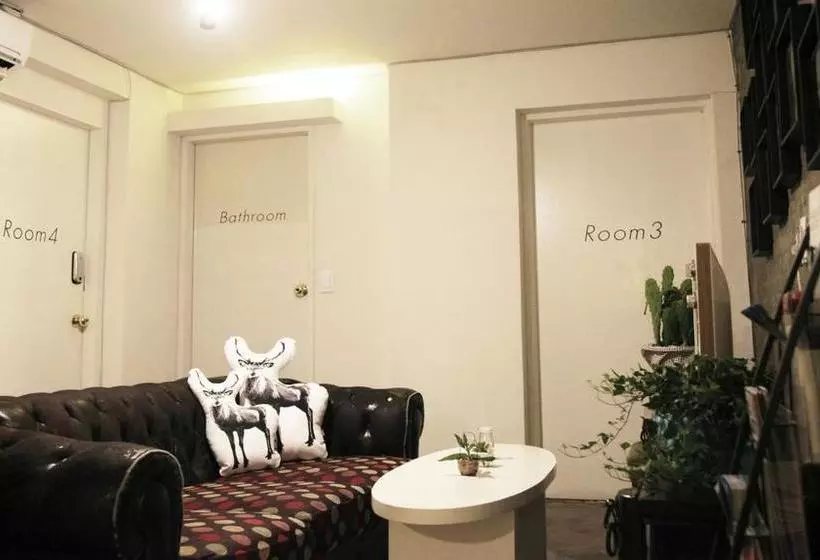 פנסיון Space Torra