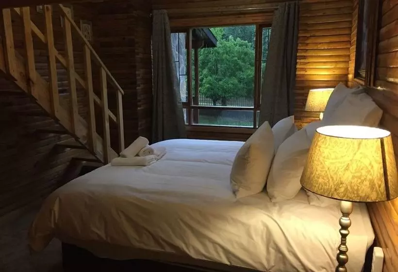 펜션 Treelands Estate Dullstroom