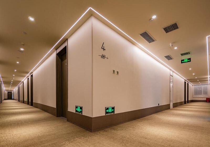 ホテル Hanting Lanzhou Dongfanghong Plaza Pingliang Road