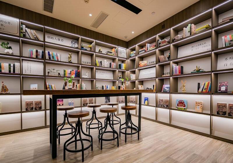 ホテル Hanting Lanzhou Dongfanghong Plaza Pingliang Road