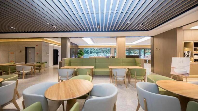 Ji Hotel Jinan East Railway Station